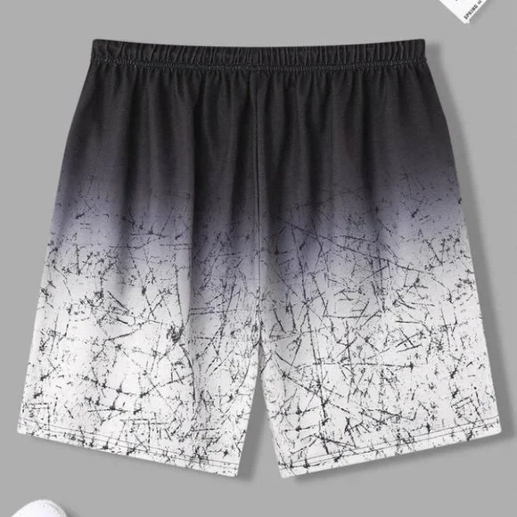 Black & White Vacation Style Men's Gradient Print Shorts - Picture 2 of 4